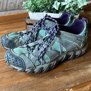 Merrill Adventurine/Purple Hiking Shoes.  Size 8.5